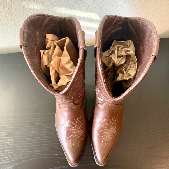 (‼️SOLD‼️) Brown Cowboy Boots by Madden Girl, 8.0 - Picture 6 of 7